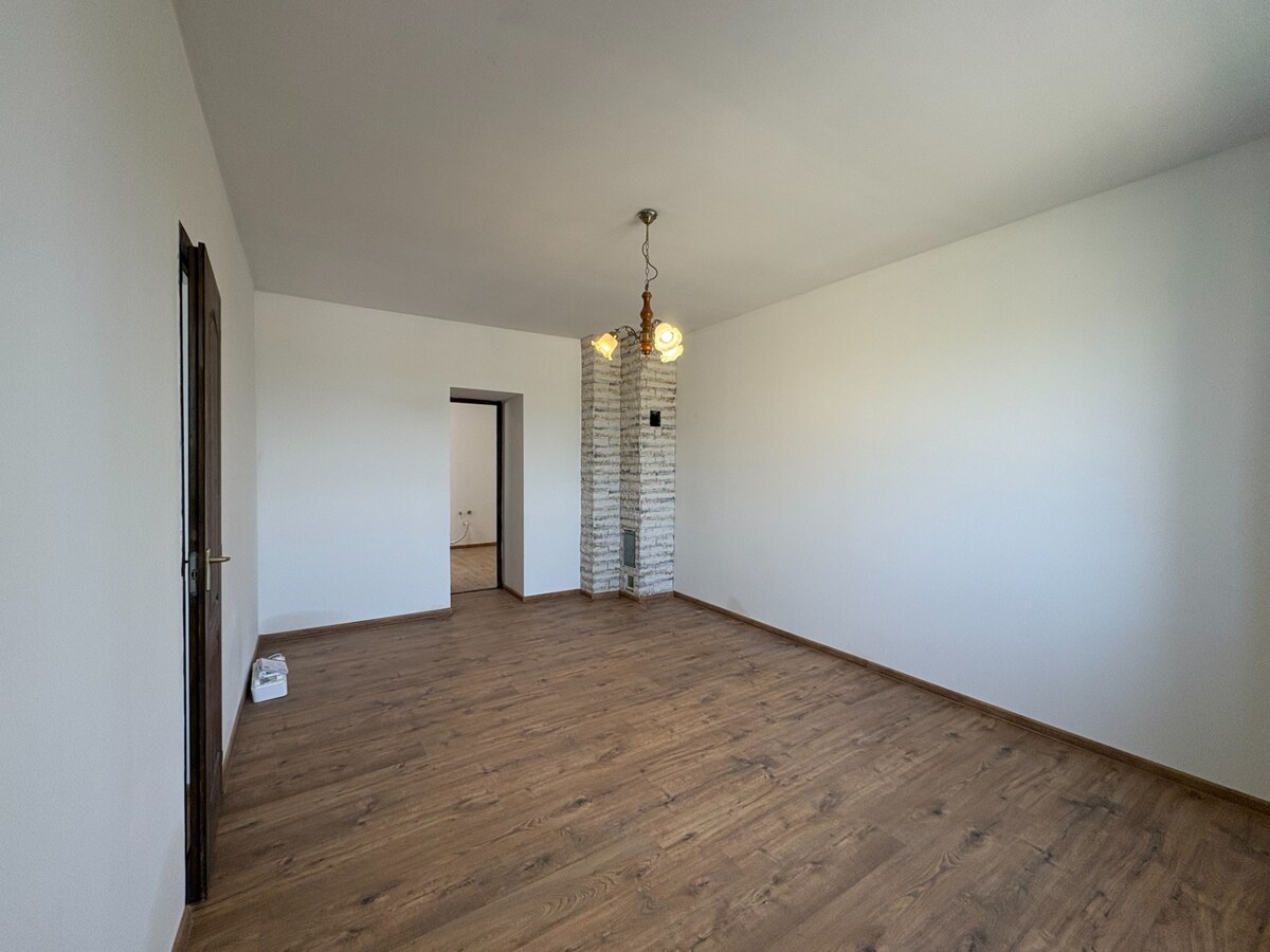 PREDAJ: Rodinný dom po rekonštrukcii /700 m2 pozemok/ Zemianska Olča — foto 8