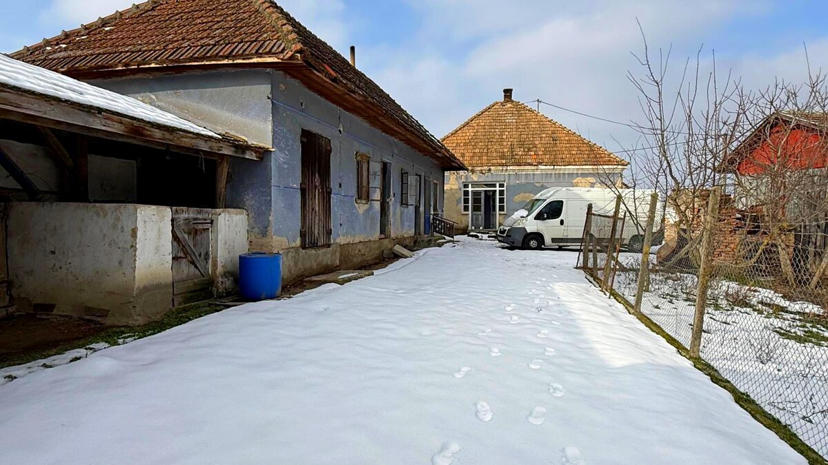 DVA DOMY S VEĽKÝM POZEMOK PRI JAZERE A RIEKE – MARTOVCE — foto 5