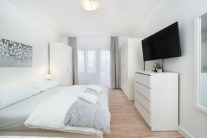NA PREDAJ krásny luxusný apartmán /63 m2/ pri mori, Dalmátsko, Trogir — foto 10