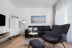 NA PREDAJ krásny luxusný apartmán /63 m2/ pri mori, Dalmátsko, Trogir — foto 2