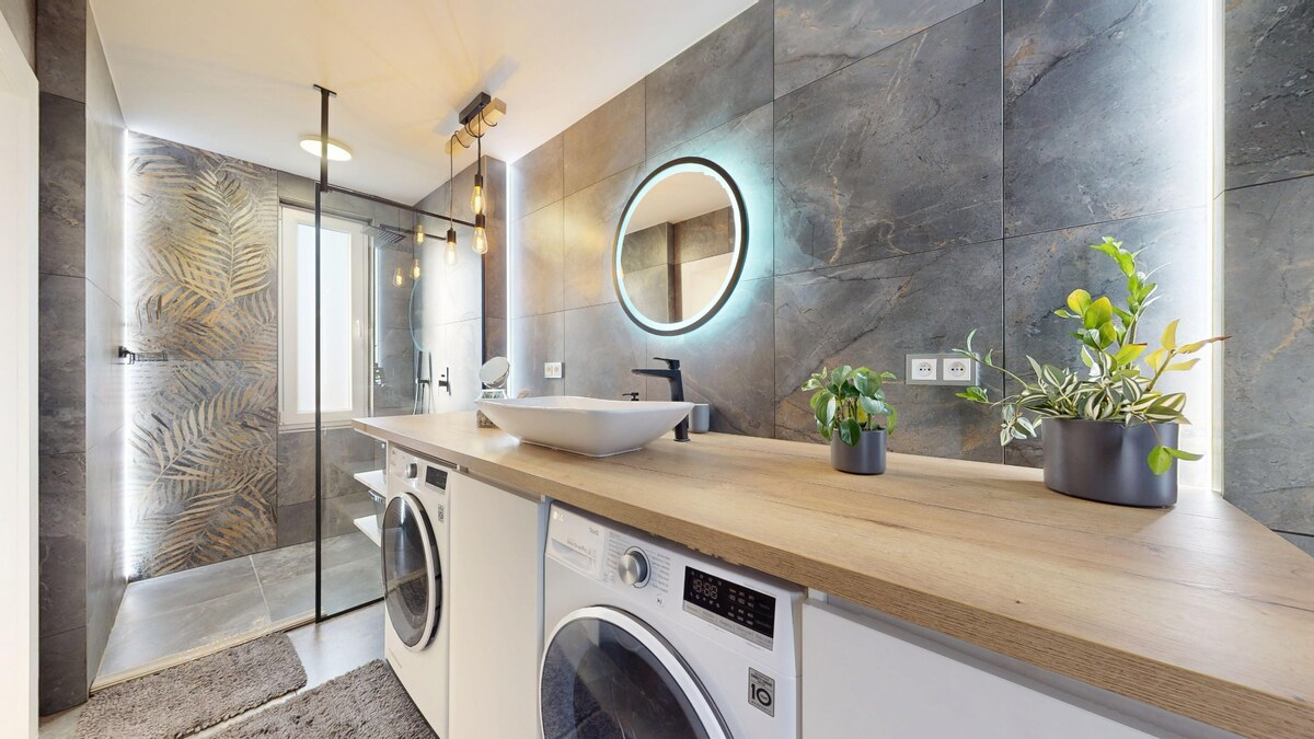 NA PREDAJ 3 izbový, moderný, dizajnový byt v centre - KOMÁRNO — foto 14