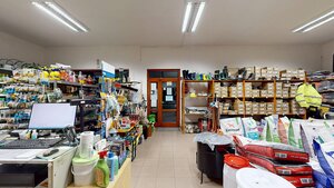 NA PREDAJ OBCHODNÝ A SKLADOVÝ PRIESTOR PRI HLAVNEJ CESTE, HURBANOVO — foto 2