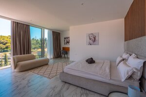 NA PREDAJ Luxusná vila  /360 m²/ s infinity bazénom, mesto Korčula — foto 13