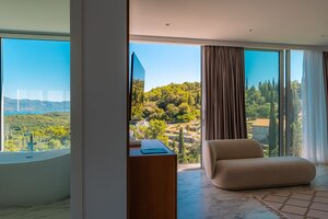 NA PREDAJ Luxusná vila  /360 m²/ s infinity bazénom, mesto Korčula — foto 14