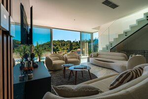 NA PREDAJ Luxusná vila  /360 m²/ s infinity bazénom, mesto Korčula — foto 7