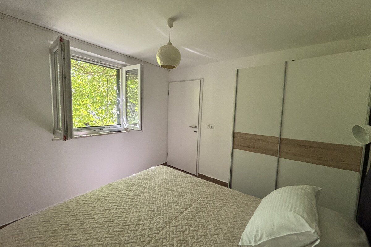 NA PREDAJ zariadený rodinný dom / 91 m² / blízko k moru, ČIOVO — foto 11