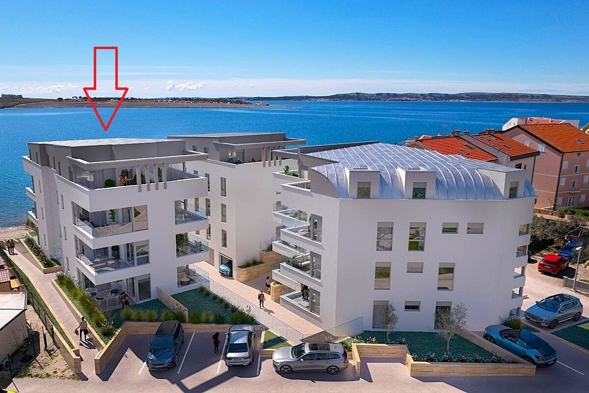 NA PREDAJ moderné byty / 41 m²/  v prvom rade od mora, ostrov PAG — foto 2