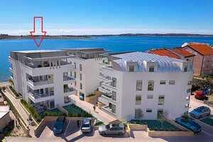 NA PREDAJ moderné byty / 41 m²/  v prvom rade od mora, ostrov PAG — foto 2