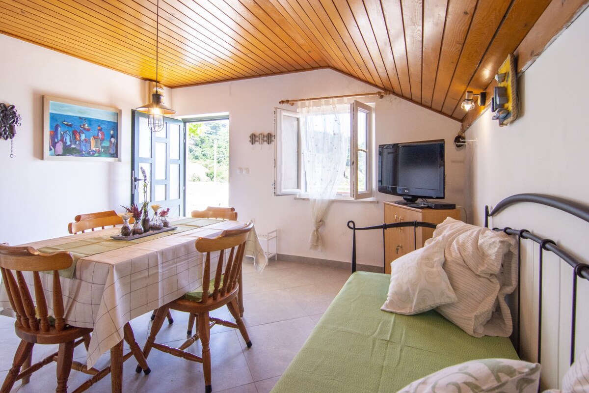 Na predaj krásny priestranný dom / 101 m²/ výhľadom na more  Čiovo — foto 5