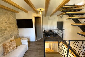 NA PREDAJ novozrekonštruovaný kamenný dom / 60 m²/ Kaštela — foto 4