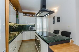 Nádherný dom /420 m²/ s bazénom a výhľadom na more, Dalmátsko, Kaštela — foto 12