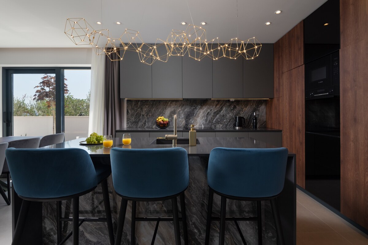 NA PREDAJ luxusná vila s bazénom, /236 m²/ Zadar, Privlaka — foto 6