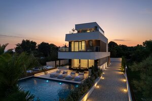 NA PREDAJ luxusná vila s bazénom, /236 m²/ Zadar, Privlaka — foto 19