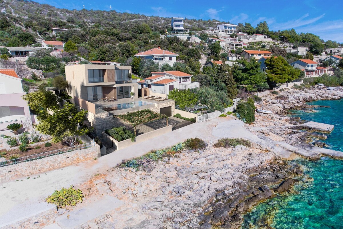VÝNIMOČNÁ vila / 350 m²/ Dalmátsko, mestečko SEVID — foto 4