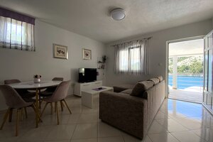Apartmánová vila /500 m²/ pri mori, Dalmátsko, mestečko Marina — foto 17