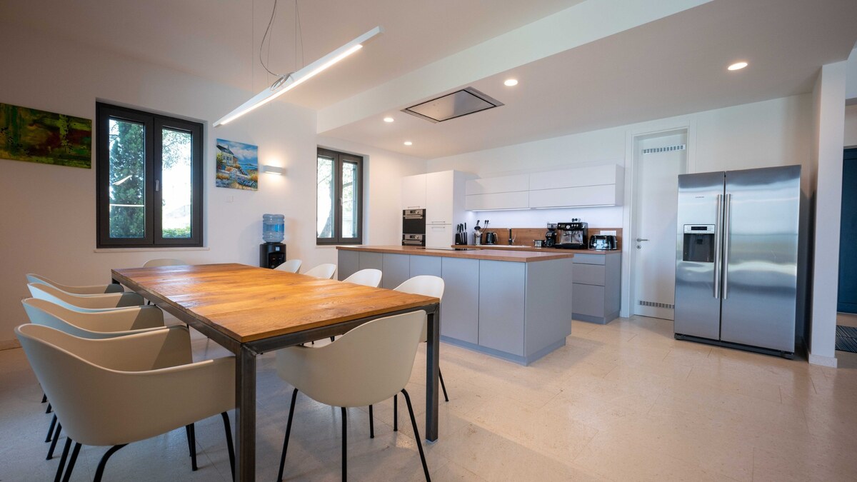 NA PREDAJ atraktívna kamenná vila /419 m²/ pri mori, Dalmátsko, Kozino — foto 10