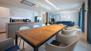 NA PREDAJ atraktívna kamenná vila /419 m²/ pri mori, Dalmátsko, Kozino — foto 11