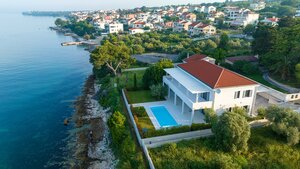 NA PREDAJ atraktívna kamenná vila /419 m²/ pri mori, Dalmátsko, Kozino — foto 6