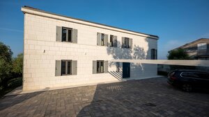 NA PREDAJ atraktívna kamenná vila /419 m²/ pri mori, Dalmátsko, Kozino — foto 9