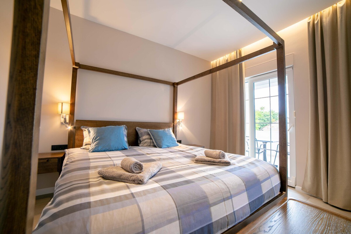 Atraktívna vila /230 m²/ s bazénom a záhradou, ISTRIA, ostrov KRK — foto 11