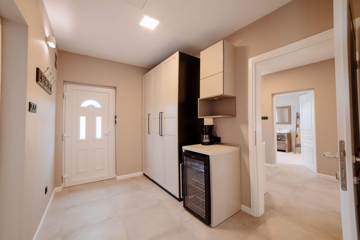 Atraktívna vila /230 m²/ s bazénom a záhradou, ISTRIA, ostrov KRK — foto 15