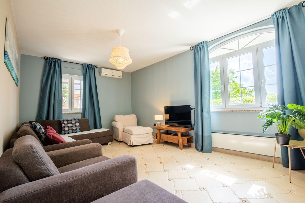 Atraktívna vila /230 m²/ s bazénom a záhradou, ISTRIA, ostrov KRK — foto 6