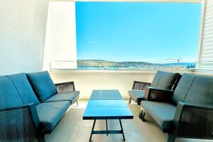 NA PREDAJ moderný luxusný apartmán /45 m² / Dalmátsko, TROGIR — foto 2