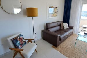 NA PREDAJ moderný luxusný apartmán /45 m² / Dalmátsko, TROGIR — foto 7
