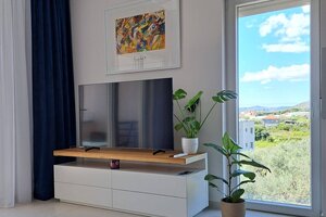 NA PREDAJ moderný luxusný apartmán /45 m² / Dalmátsko, TROGIR — foto 8