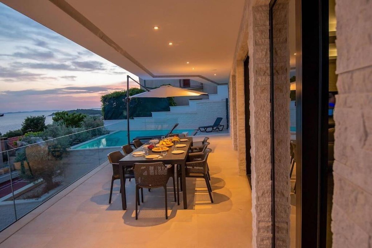 Moderná vila / 256 m2/ s bazénom a výhľadom na more, Primošten — foto 5