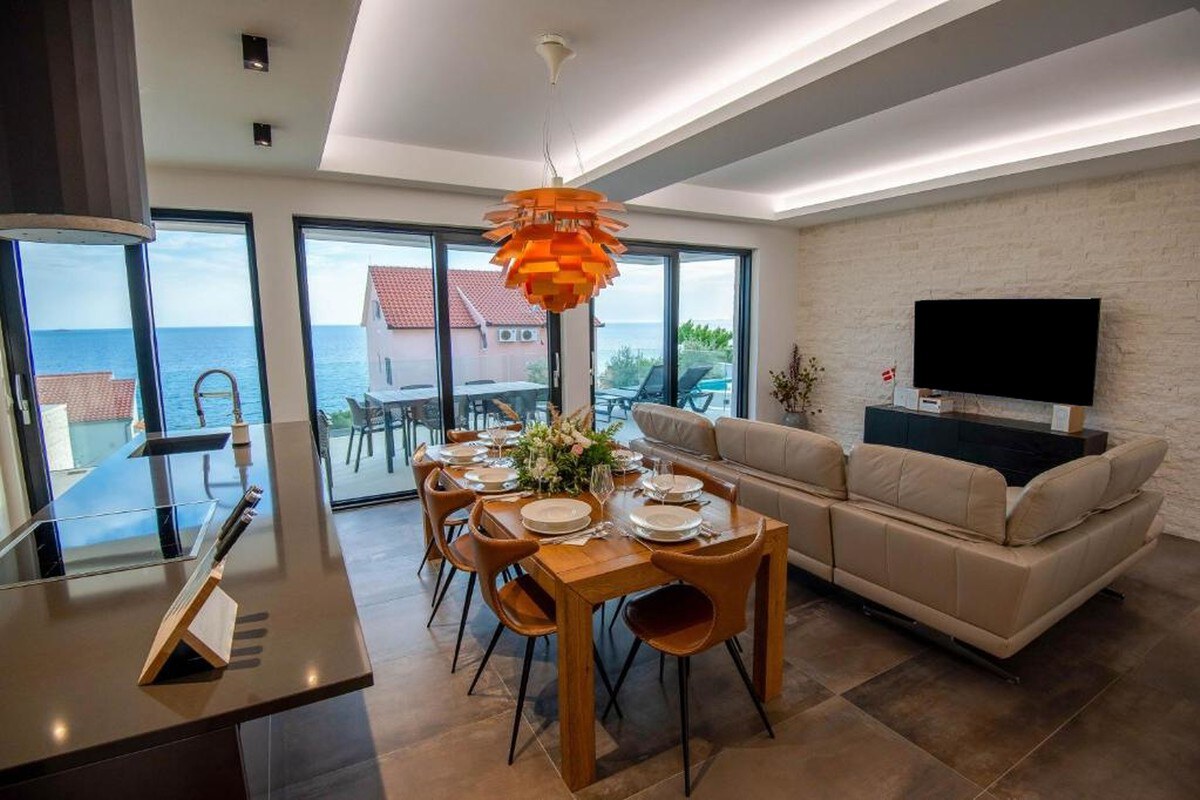 Moderná vila / 256 m2/ s bazénom a výhľadom na more, Primošten — foto 6