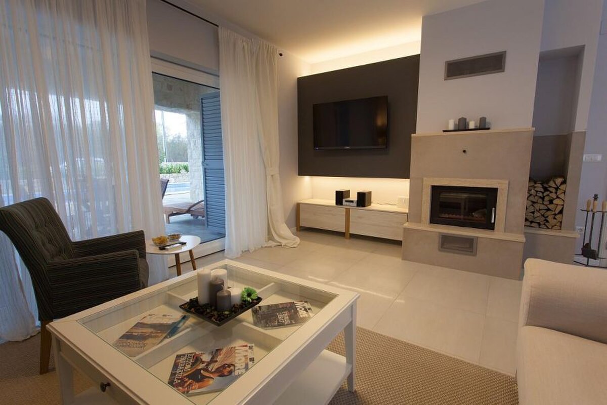 Na predaj kamenná vila s bazénom / 185 m² /, ostrov Krk — foto 9