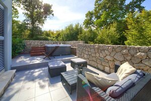 Na predaj kamenná vila s bazénom / 185 m² /, ostrov Krk — foto 18