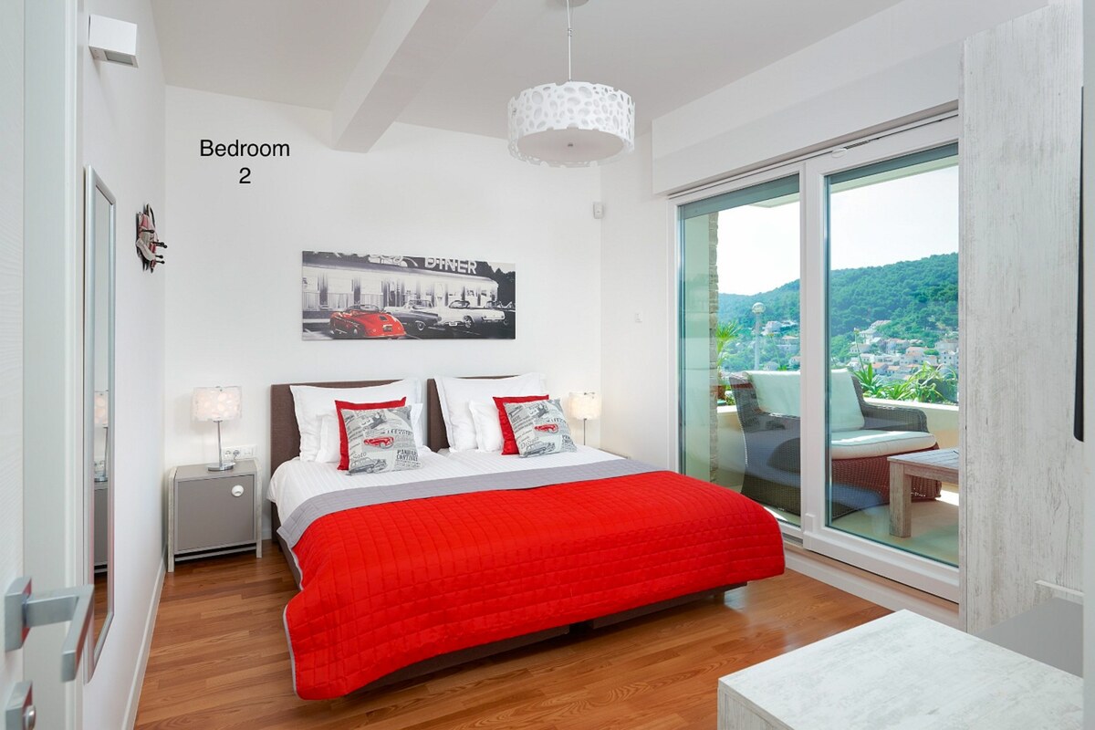 KRÁSNA MODERNÁ VILA  /400 m²/ s výhľadom na more, mesto BRAČ — foto 14