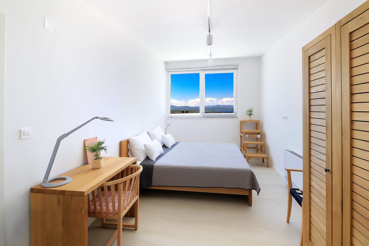 NA PREDAJ moderná vila /251 m²/ v atraktívnej lokalite, ostrov Krk — foto 13