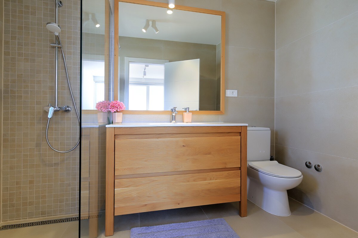 NA PREDAJ moderná vila /251 m²/ v atraktívnej lokalite, ostrov Krk — foto 16