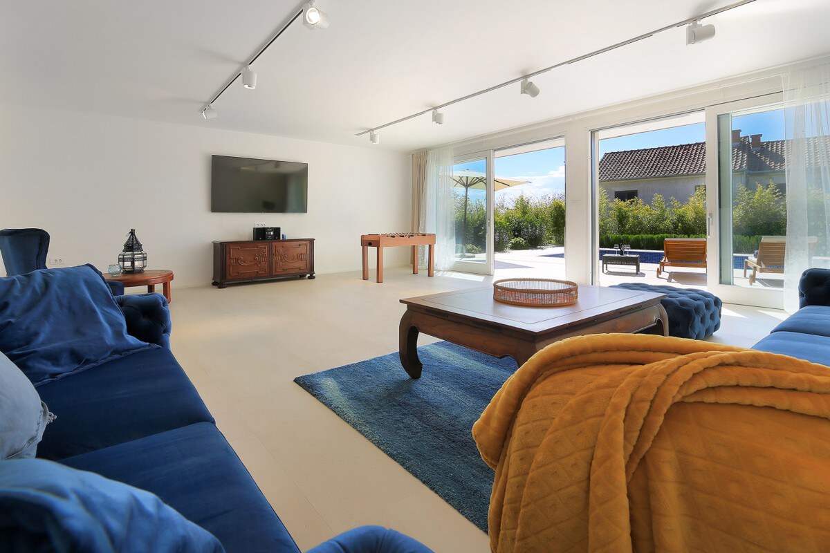 NA PREDAJ moderná vila /251 m²/ v atraktívnej lokalite, ostrov Krk — foto 6