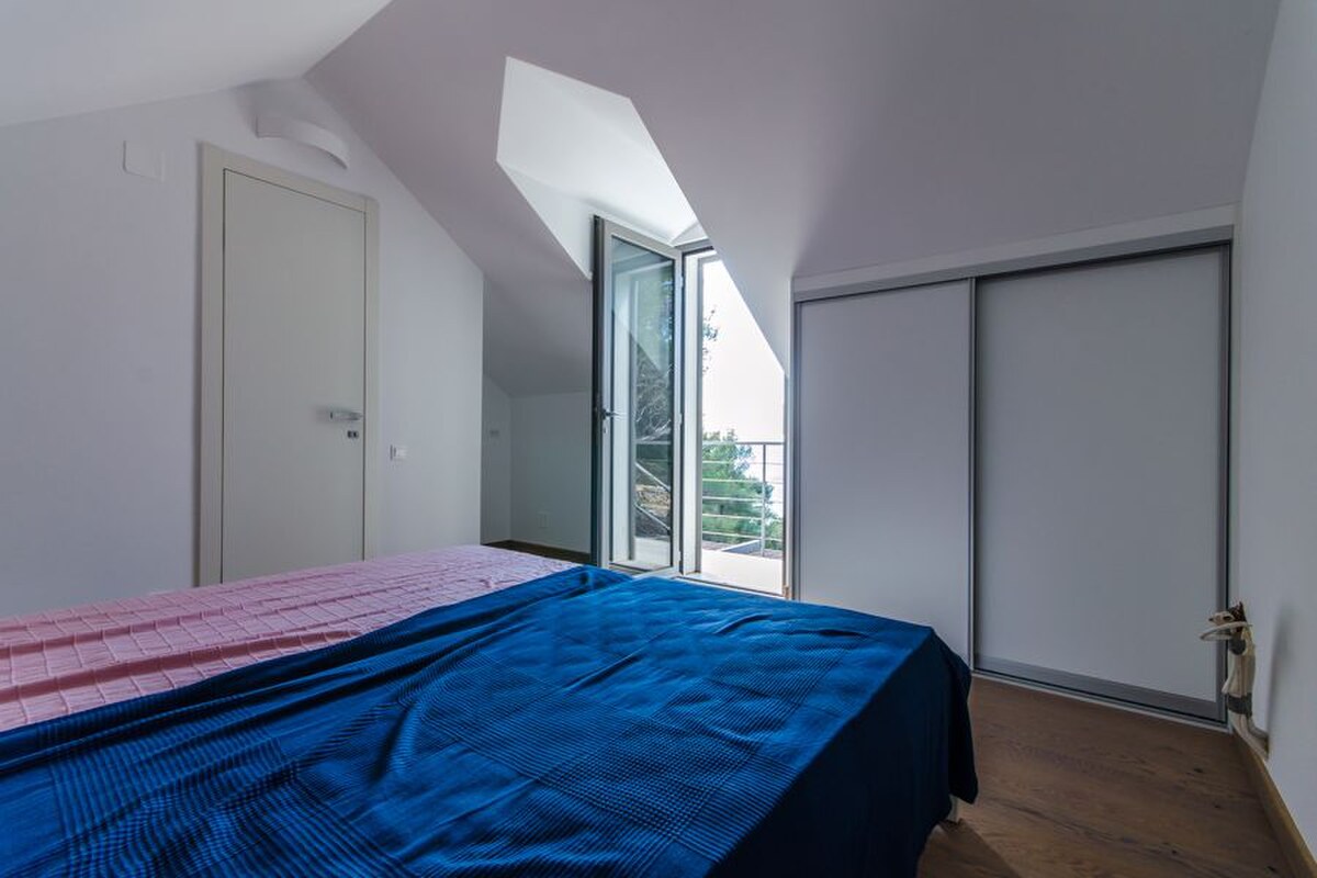 NA PREDAJ šarmantný dom / 72 m² /s výhľadom na more na ostrove BRAČ — foto 18