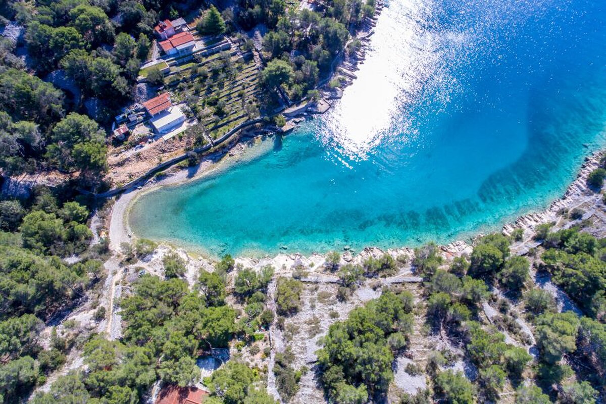 NA PREDAJ šarmantný dom / 72 m² /s výhľadom na more na ostrove BRAČ — foto 6