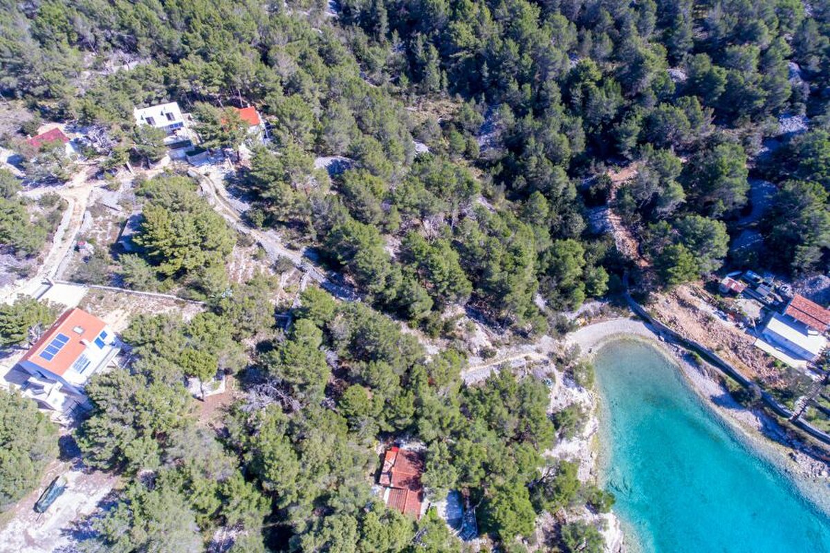 NA PREDAJ šarmantný dom / 72 m² /s výhľadom na more na ostrove BRAČ — foto 7