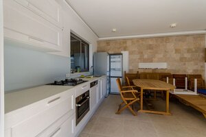 NA PREDAJ šarmantný dom / 72 m² /s výhľadom na more na ostrove BRAČ — foto 13