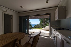 NA PREDAJ šarmantný dom / 72 m² /s výhľadom na more na ostrove BRAČ — foto 15