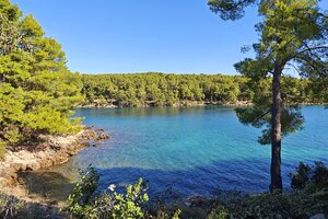 NA PREDAJ novostavba 1 izbový apartman  /44 m² / s loggiou,ostrov HVAR — foto 4