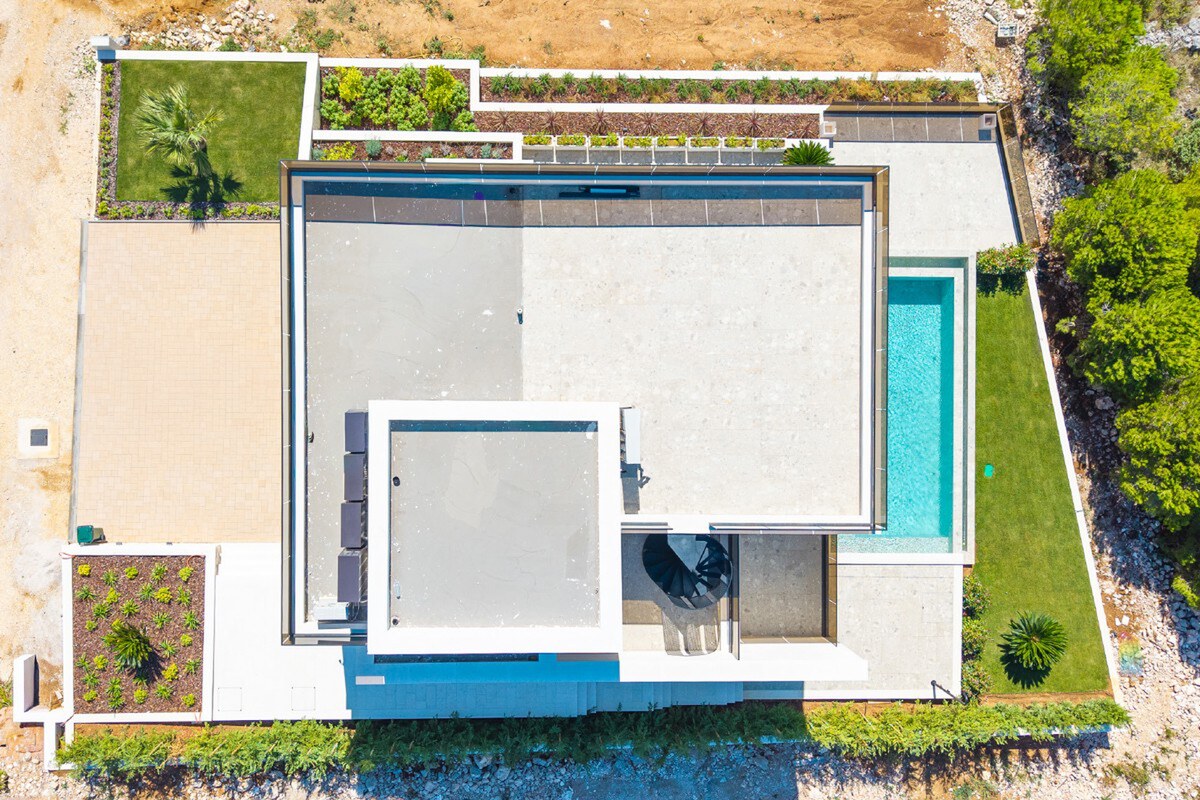 NA PREDAJ mediteránska vila s pôsobivým 360° výhľadom na more, DRAGE — foto 19
