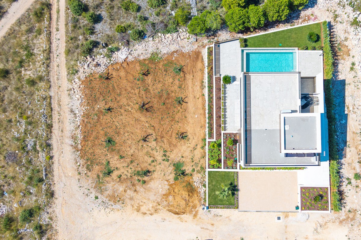 NA PREDAJ mediteránska vila s pôsobivým 360° výhľadom na more, DRAGE — foto 20