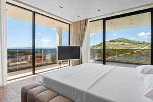 NA PREDAJ mediteránska vila s pôsobivým 360° výhľadom na more, DRAGE — foto 13