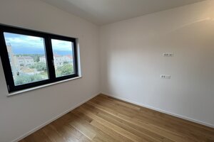 NA PREDAJ Moderný apartmán  / 55 m² / s terasou, Kamenjak — foto 7