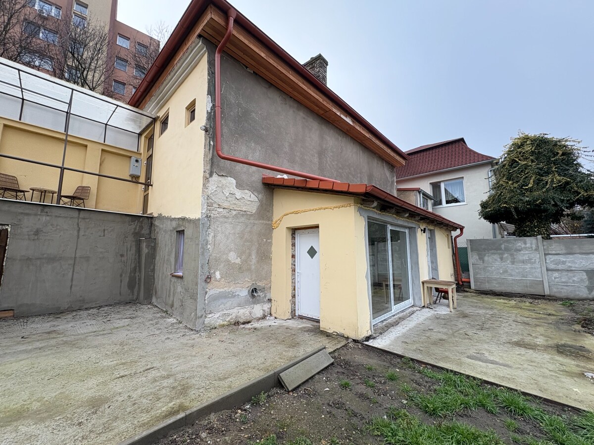 PREDAJ rodinného domu /129 m2/ v širšom centre Komárna — foto 2