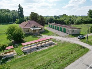 NA PREDAJ RODINNÝ DOM S VEDĽAJŠÍMI PRIESTORMI NA 2 HEKTÁROVOM POZEMKU — foto 5