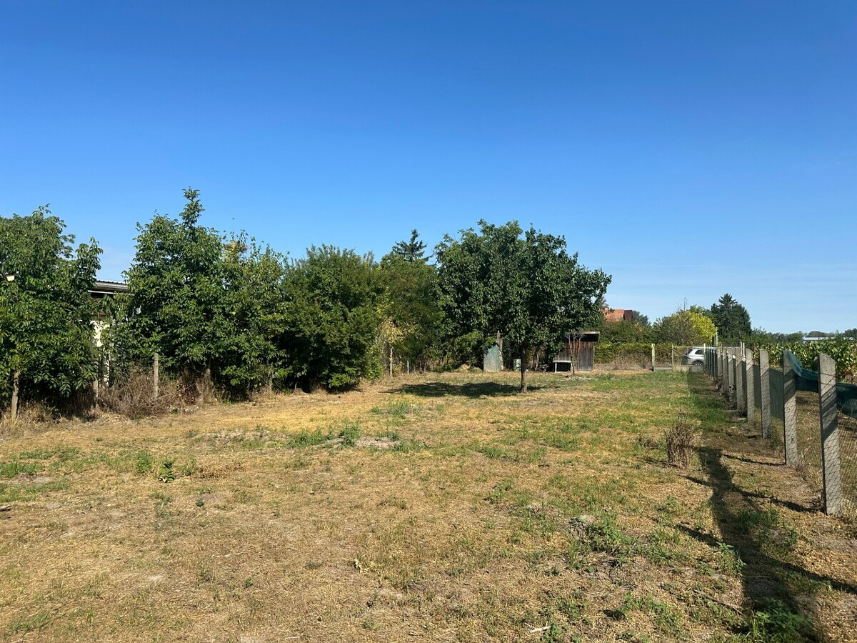 NA PREDAJ STAVEBNÝ POZEMOK V OBCI PATINCE, OKRES KOMÁRNO — foto 4